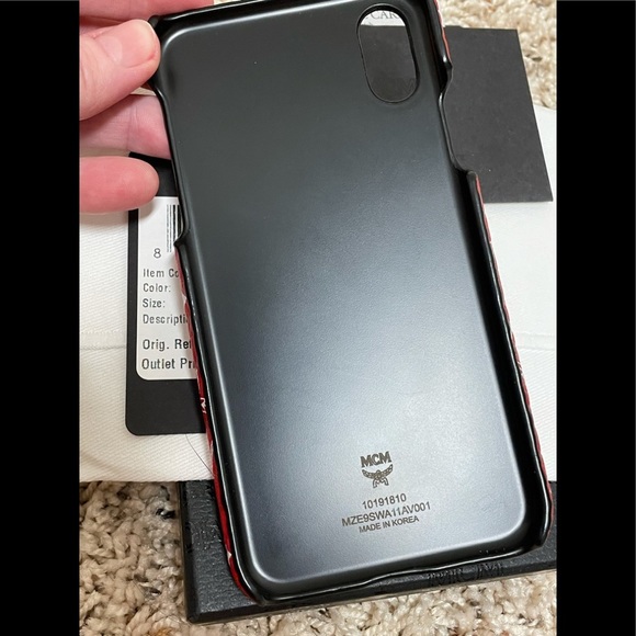 🆕❤️🤍MCM Visetos iPhone X/XS case🤍❤️🆕 - Picture 3 of 4
